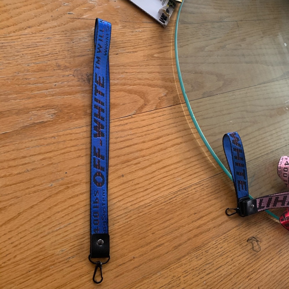 blue off-white lanyard (long version)